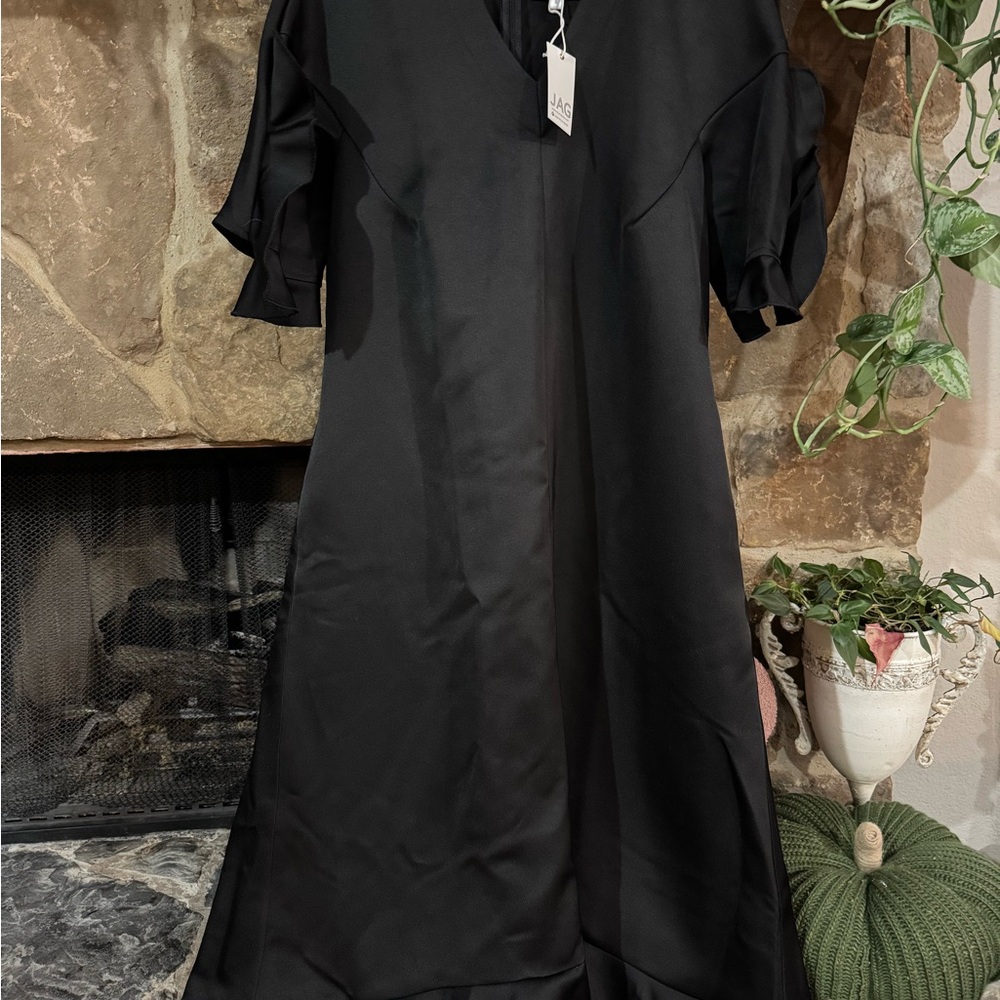 Elegant Black satin Ruffle Sleeve midi Maxi Dress